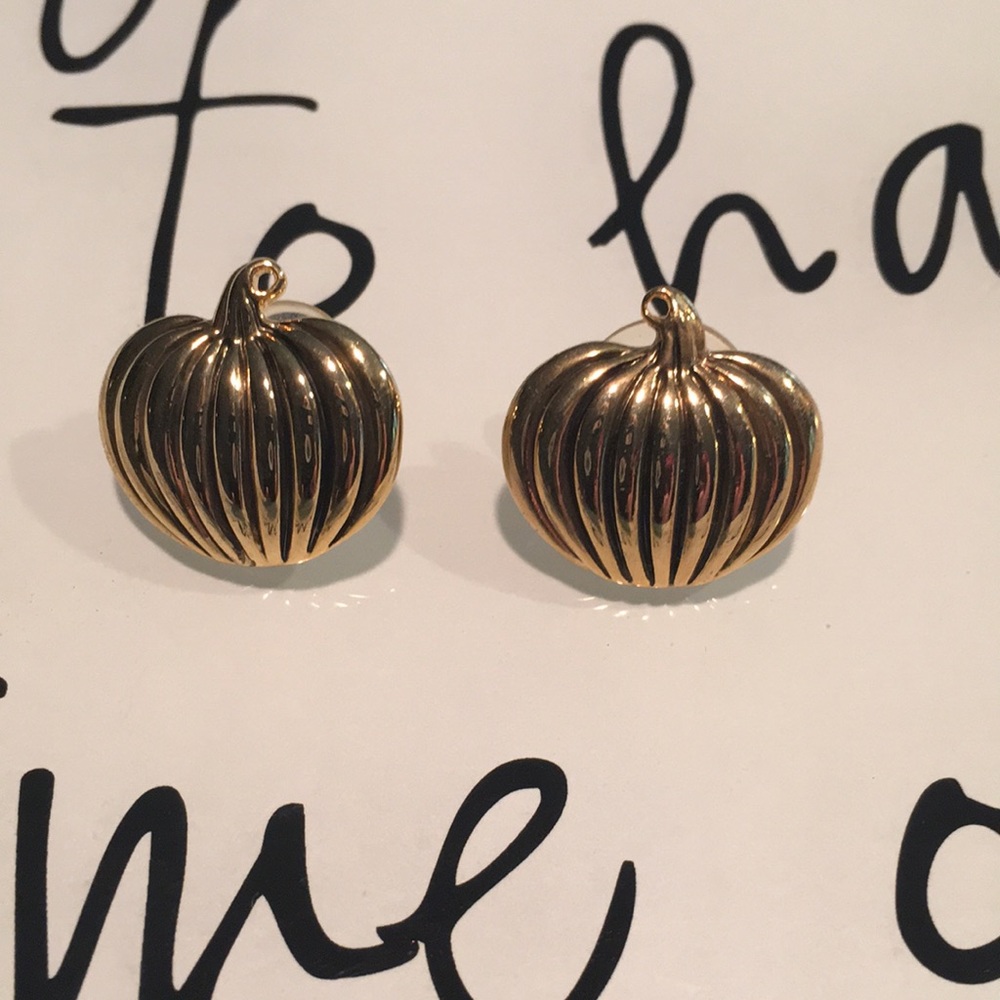 Gold plated pumpkin post earrings